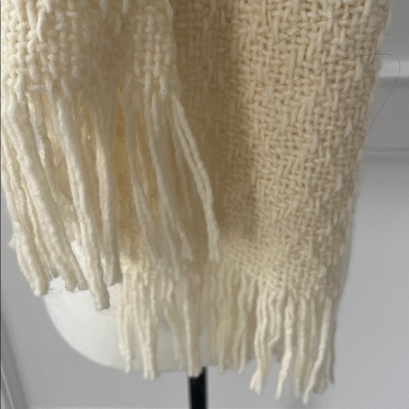 Vintage Made in Italy Cream Wool Blend Scarf - Picture 3 of 4